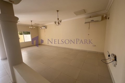 5 bedrooms Villa in Doha, Qatar No. 61006 2