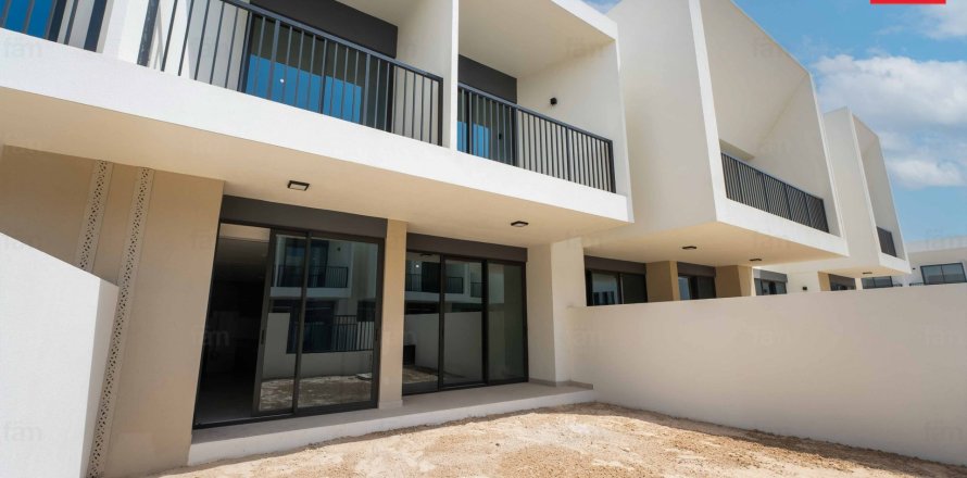 Villa de 3 chambres à Town Square, UAE No. 99806