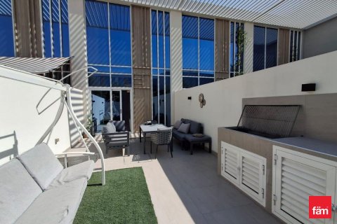 Townhouse de 2 dormitorios en Dubai, UAE No. 90514 4
