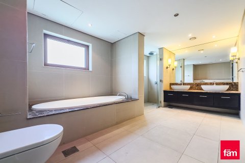 Villa de 3 dormitorios en Al Furjan, UAE No. 103862 4