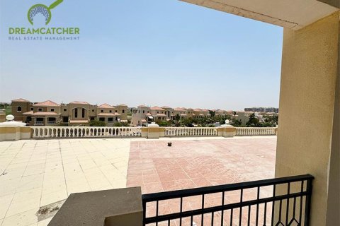 Apartment de 2 dormitorios en Al Hamra Village, UAE No. 75301 2