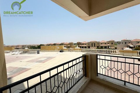 Apartment de 2 dormitorios en Al Hamra Village, UAE No. 75301 6