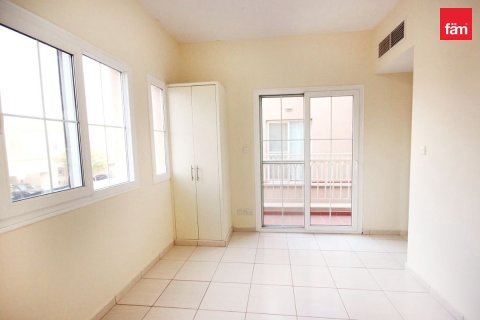 Villa de 2 dormitorios en Dubai, UAE No. 105727 2