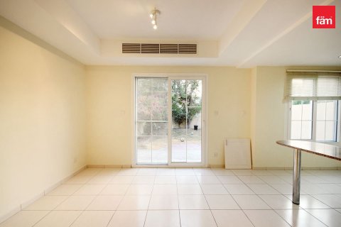 Villa de 2 dormitorios en Dubai, UAE No. 105727 4