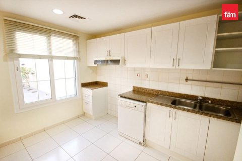 Villa de 2 dormitorios en Dubai, UAE No. 105727 7