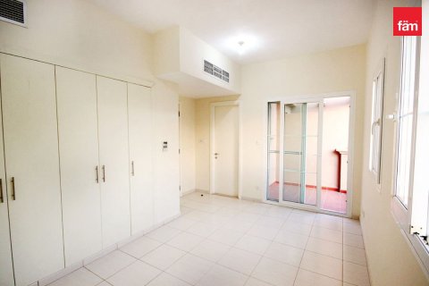 Villa de 2 dormitorios en Dubai, UAE No. 105727 3