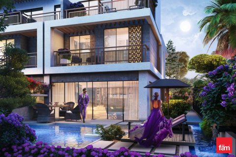 4 bedrooms Townhouse in Dubai, UAE No. 105728 1