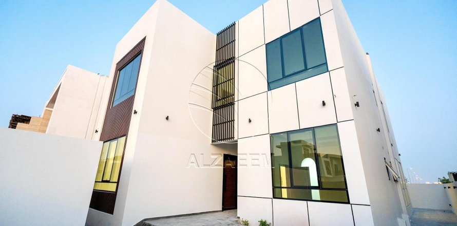 Villa de 5 dormitorios en Al Shamkha, UAE No. 91161