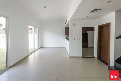 3 bedrooms Townhouse in Dubai, UAE No. 105598 3