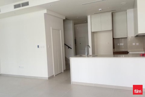 Villa de 3 dormitorios en Dubai, UAE No. 105594 3