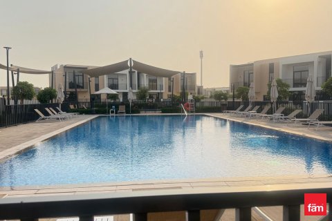 Villa de 3 dormitorios en Dubai, UAE No. 105594 24