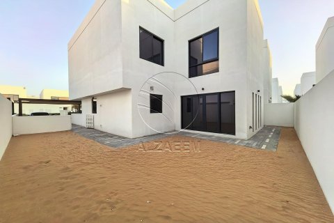 Villa de 4 dormitorios en  Yas Island, UAE No. 90208 2