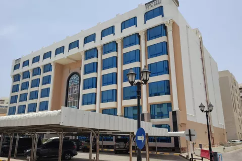 Commercial property in Al Qurm, Oman No. 104847 1