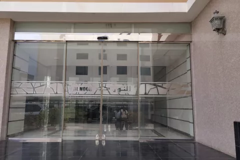Commercial property in Al Qurm, Oman No. 104847 3