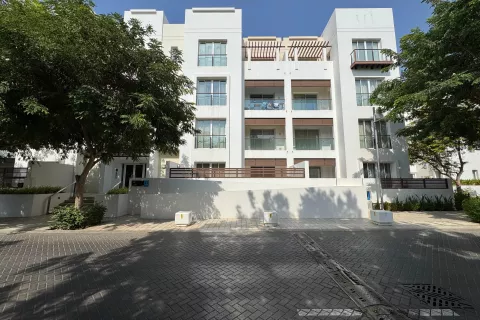 2 bedrooms Apartment in Muscat, Oman No. 104850 1