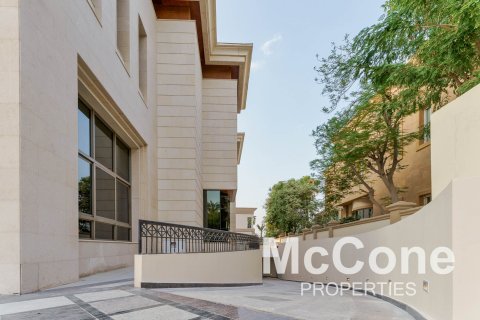 Villa de 6 chambres à Sector W, UAE No. 74876 31
