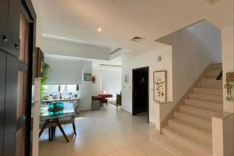 Villa de 4 dormitorios en Mira, UAE No. 87892 3