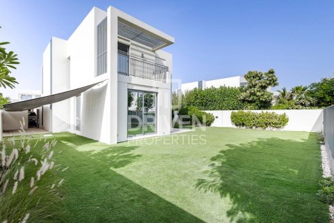Вилла с 4 спальнями в EMAAR South, ОАЭ №85707 11