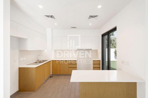 Вилла с 4 спальнями в EMAAR South, ОАЭ №85707 6