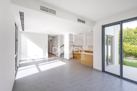 Вилла с 4 спальнями в EMAAR South, ОАЭ №85707 1