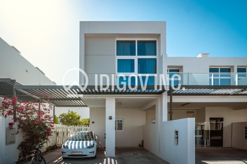 3 bedrooms Townhouse in DAMAC Hills (Akoya by DAMAC), UAE No. 82639 2