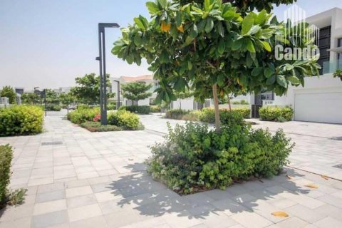 Villa de 4 chambres à District One, UAE No. 83217 11