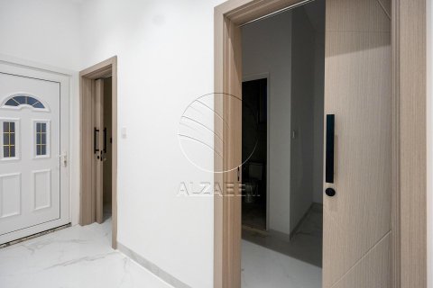 Villa de 5 dormitorios en Al Shamkha, UAE No. 90295 6
