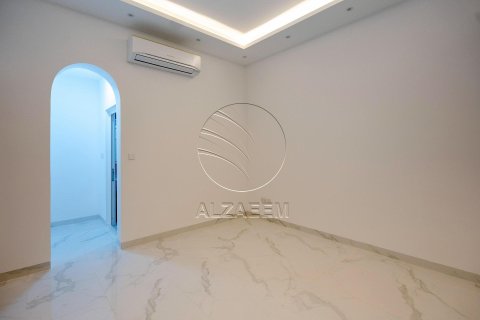 Villa de 5 dormitorios en Al Shamkha, UAE No. 90295 3