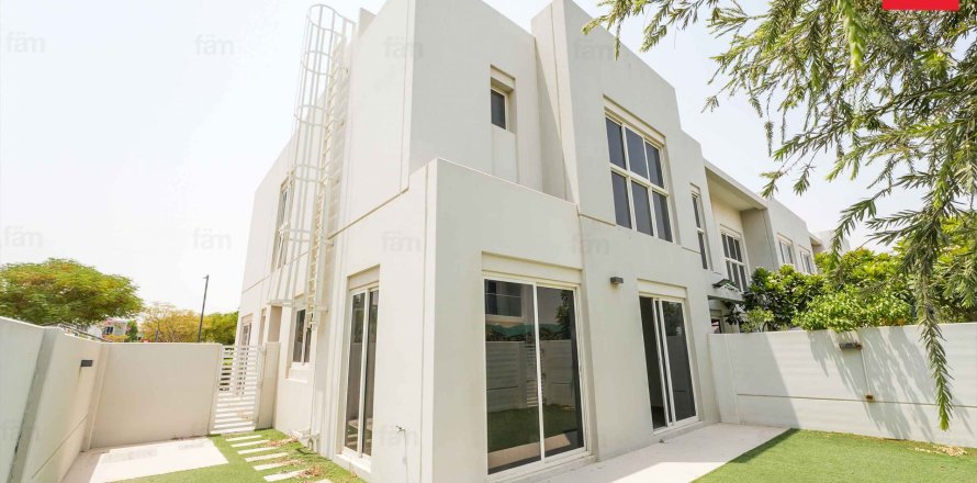 Townhouse de 4 chambres à Dubai, UAE No. 103210