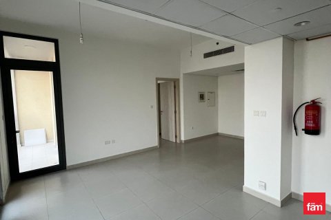 Квартира с 1 спальней в Дубай, ОАЭ №104042 2
