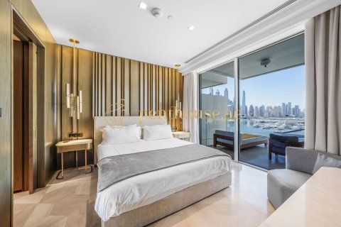 Apartment de 2 dormitorios en FIVE Palm Jumeirah, UAE No. 77738 20