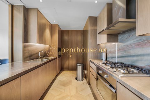 Apartment de 2 dormitorios en FIVE Palm Jumeirah, UAE No. 77738 12