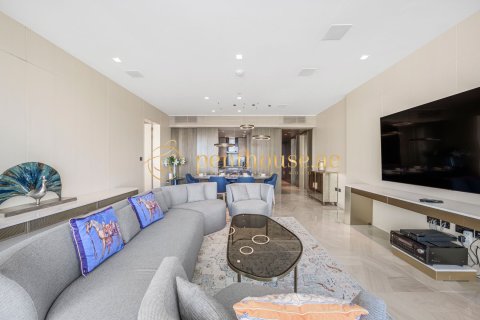Apartment de 2 dormitorios en FIVE Palm Jumeirah, UAE No. 77738 6