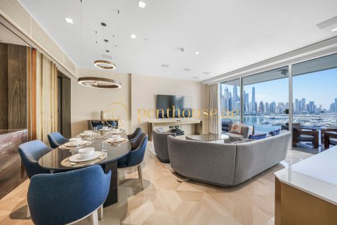 Apartment de 2 dormitorios en FIVE Palm Jumeirah, UAE No. 77738 11