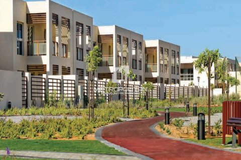 2 bedrooms Townhouse in Mina Al Arab, UAE No. 77754 15
