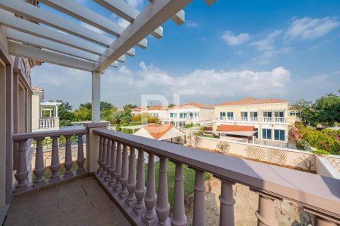 Вилла с 2 спальнями в Jumeirah Village Triangle, ОАЭ №87194 15