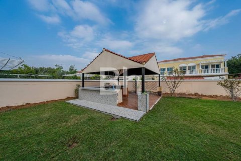 Вилла с 2 спальнями в Jumeirah Village Triangle, ОАЭ №87194 16