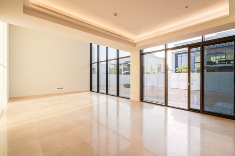 Commercial property de 4 dormitorios en  Saadiyat Island, UAE No. 79292 3