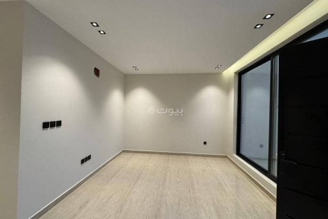 Villa de 6 dormitorios en Khobar, Saudi Arabia No. 60393 19