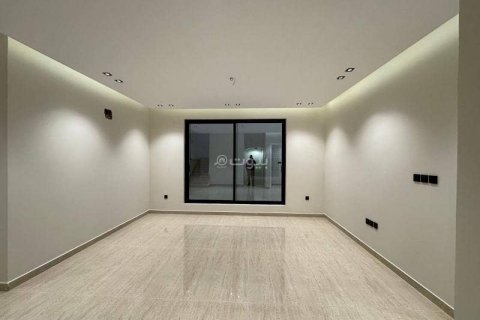 Villa de 6 dormitorios en Khobar, Saudi Arabia No. 60393 22