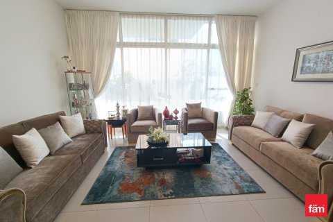 Townhouse de 3 dormitorios en Dubai, UAE No. 104539 1
