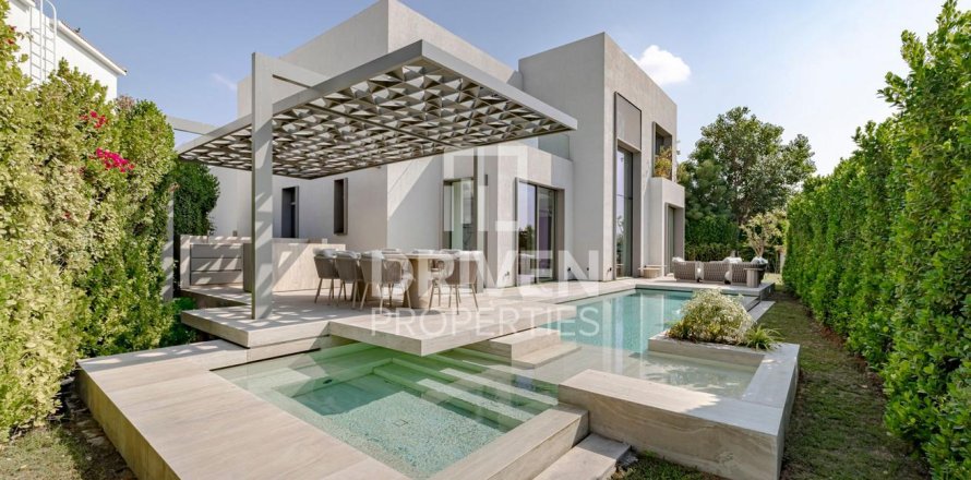 4 bedrooms Villa in Jumeirah Islands, UAE No. 84510