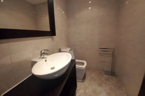 Коммерческая недвижимость с 4 спальнями в Халифа-Сити, ОАЭ №79420 20