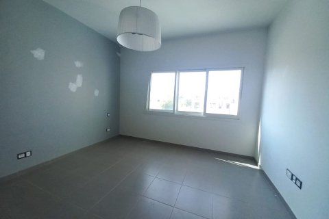 Коммерческая недвижимость с 4 спальнями в Халифа-Сити, ОАЭ №79420 5