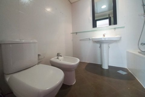 Коммерческая недвижимость с 4 спальнями в Халифа-Сити, ОАЭ №79420 21