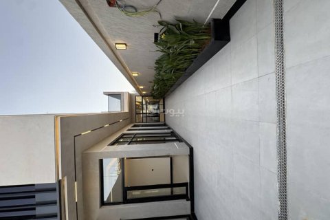 Villa de 5 dormitorios en Riyadh, Saudi Arabia No. 99456 8