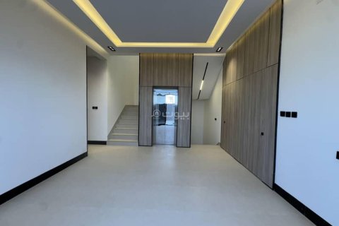 Villa de 5 dormitorios en Riyadh, Saudi Arabia No. 99456 29