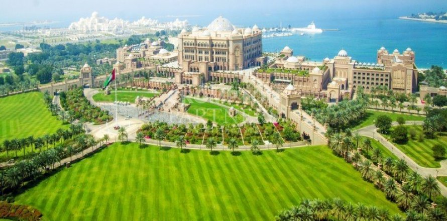 3 bedrooms Apartment in Corniche Road, UAE No. 76515