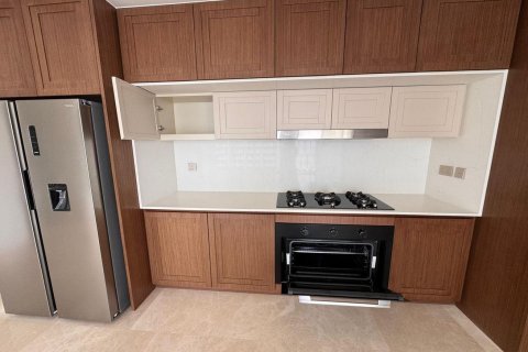 Apartment de 3 dormitorios en EMAAR Beachfront, UAE No. 90758 13