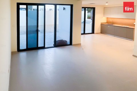 Villa de 4 dormitorios en Dubai, UAE No. 100293 3
